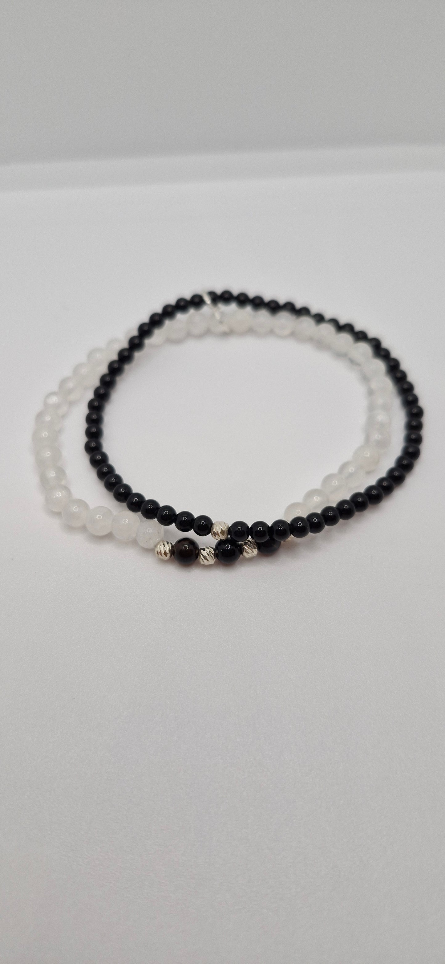 Yin & Yang Bracelet – Balance, Harmony & Love | Natural Snow Quartz & Black Onyx with Sterling Silver Heart
