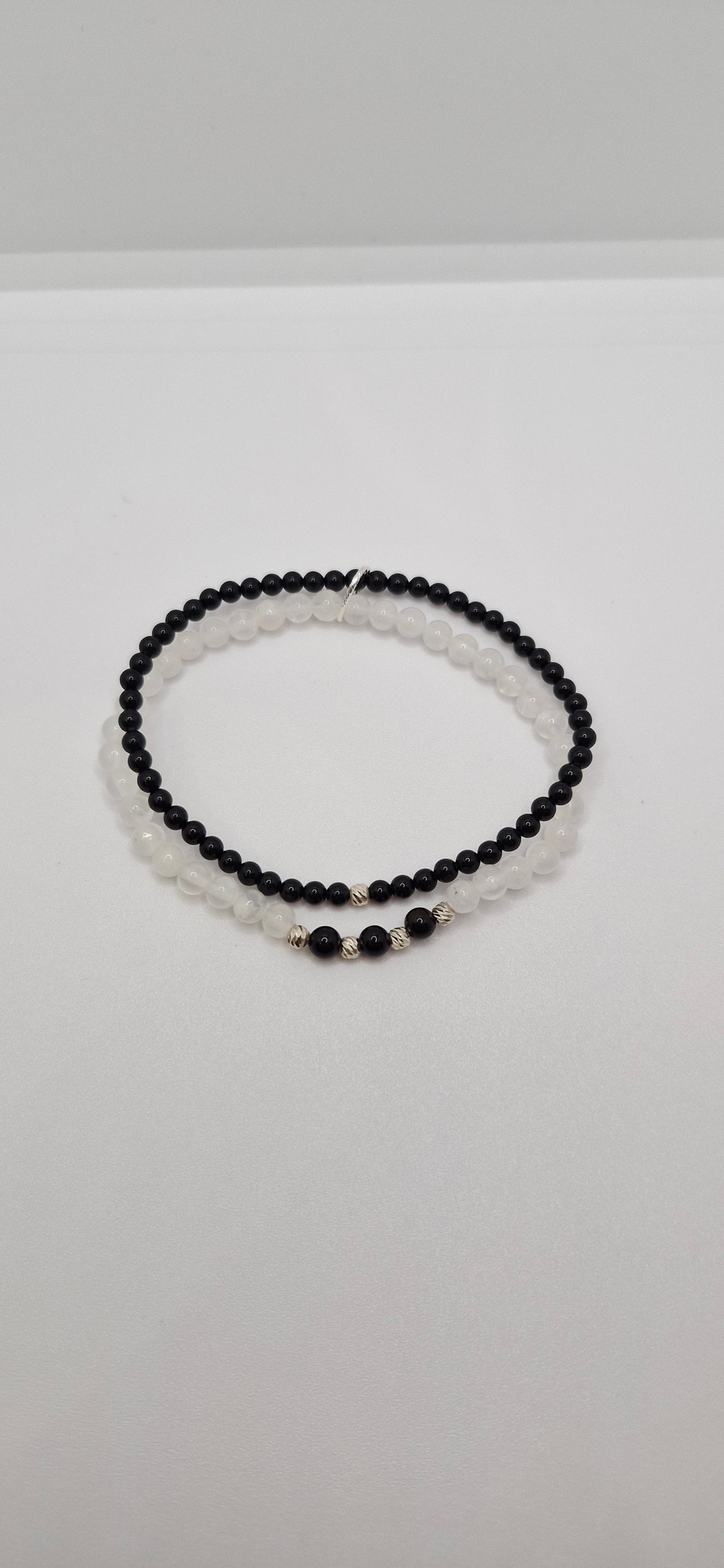 Yin & Yang Bracelet – Balance, Harmony & Love | Natural Snow Quartz & Black Onyx with Sterling Silver Heart