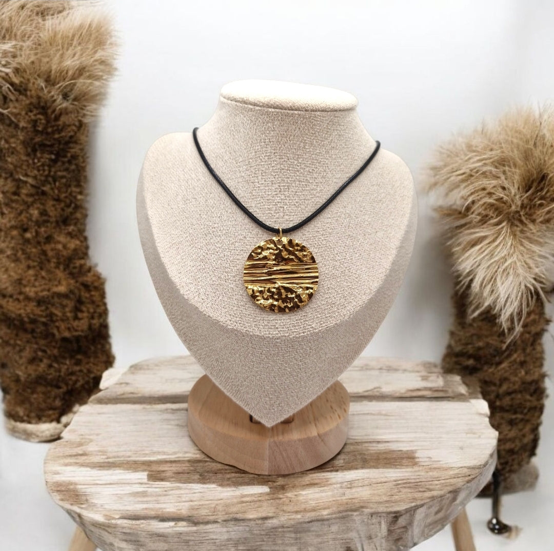 Elegant black rope pendant necklace and matching earrings, suitable for formal occasions